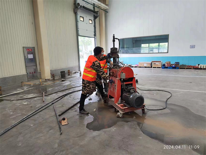 汉滨厂房地面下沉塌陷注浆加固施工